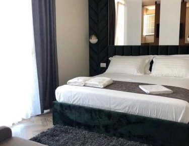 Deluxe Suite with Sea View