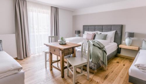 Comfort Double or Twin Room with Balcony