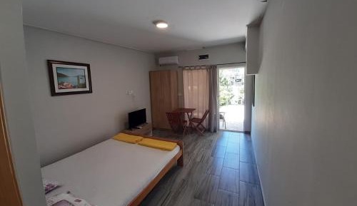 Studio Apartment with Sea View