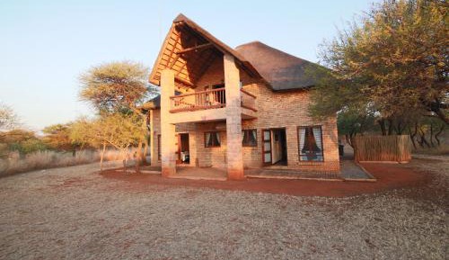 Four-Bedroom Lodge