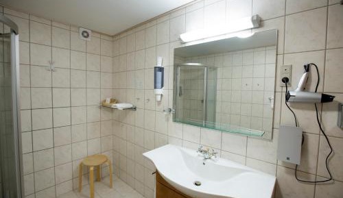 Large Double Room