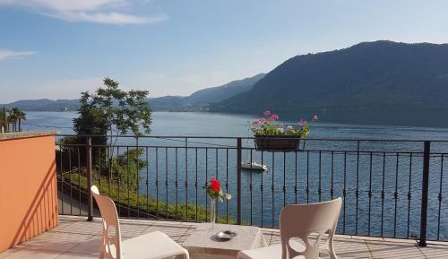 Double or Twin Room with Balcony and Lake View