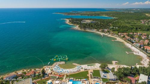 One-Bedroom Apartment with Garden View