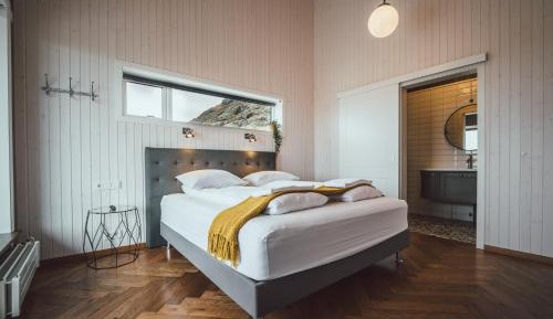 Double or Twin Room with Private Bathroom