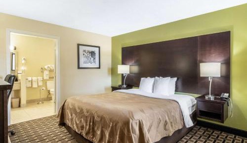 King Room - Accessible/Non-Smoking