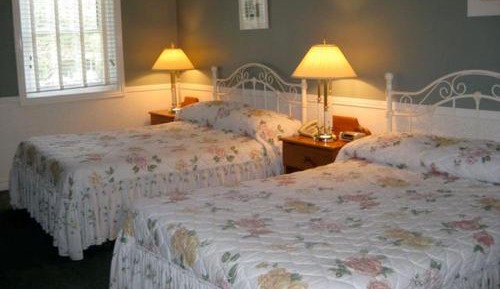 Standard Double Room with Two Double Beds