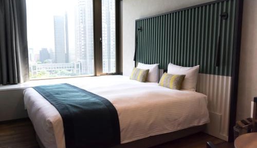 17sqm Superior Hollywood Room on the Top Floor with Park View - Non-Smoking