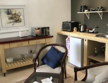 Deluxe King Suite