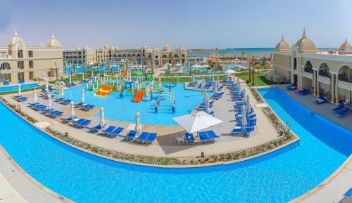 Double or Twin Room with Pool View