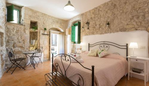 Deluxe Family Suite