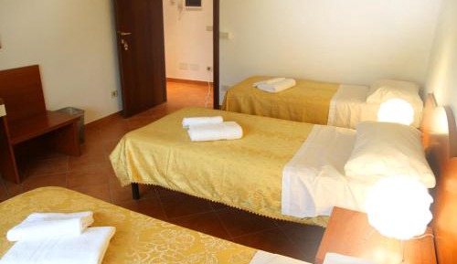 Triple Room with Shared Bathroom
