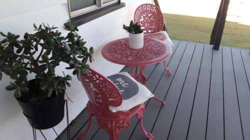 Deluxe Queen Suite