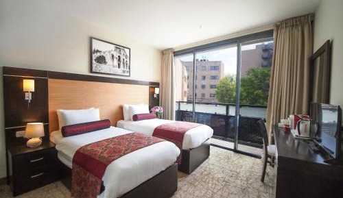 Classic Twin Room with Balcony