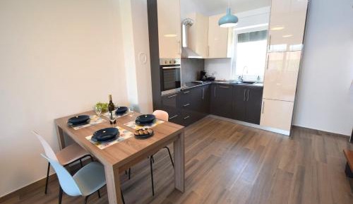Apartment - Split Level