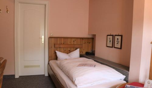 Standard Single Room with Shower