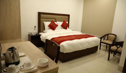 Superior Deluxe Double or Twin Room 