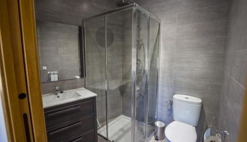 Deluxe Double Room with Shower