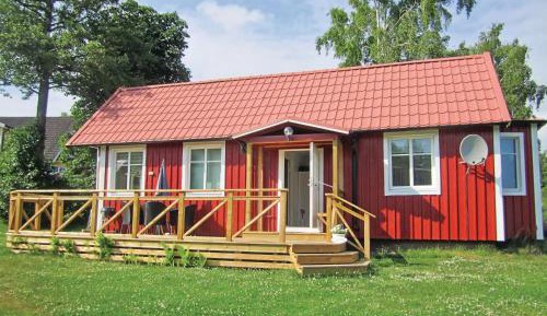 One-Bedroom Holiday Home