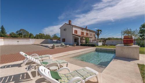 Four-Bedroom Holiday Home