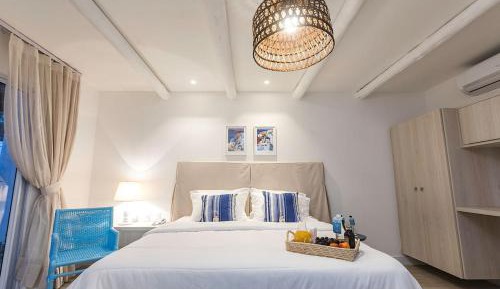 Suite with Pool View