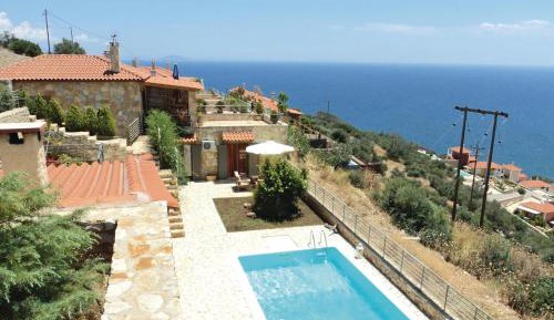 Four-Bedroom Holiday Home