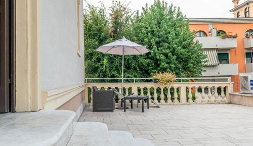 Apartment with Terrace