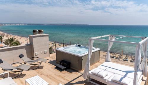 Premium Penthouse Two-Bedroom Apartment with Sea View