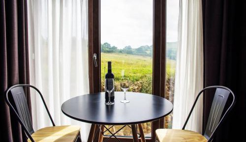 One-Bedroom Apartment with Terrace