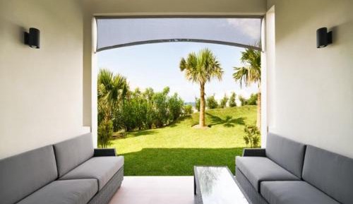 Villa with Garden View