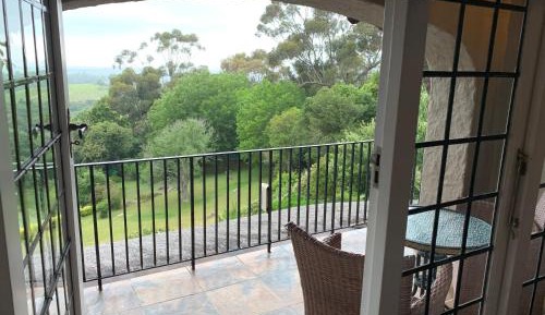 Double or Twin Room with Balcony - Nguni