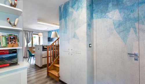 Superior One-Bedroom Apartment - Split Level