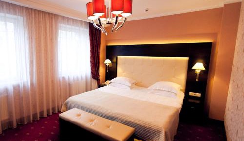 Luxury Suite with Sauna