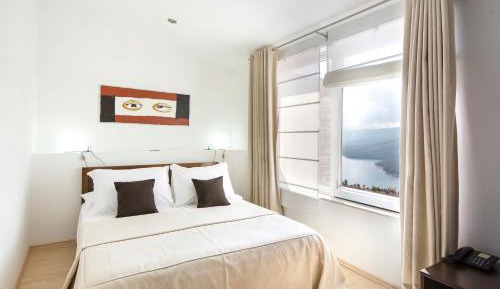 Classic Suite with Balcony and Sea View