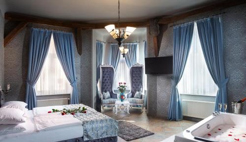 Relax Suite with Whirlpool