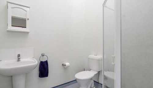 Studio Cabin (4 Adults)