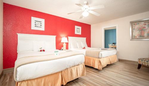 Queen Suite with Two Queen Beds - Non-Smoking