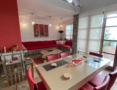 Superior Chalet