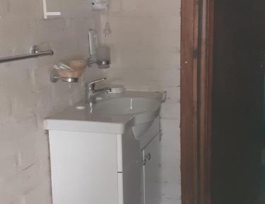 One-Bedroom Bungalow