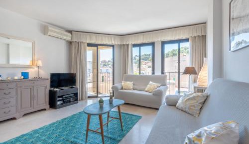 Three-Bedroom Superior Apartment