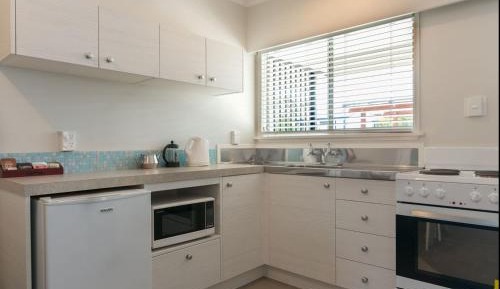 Superior One-Bedroom Apartment