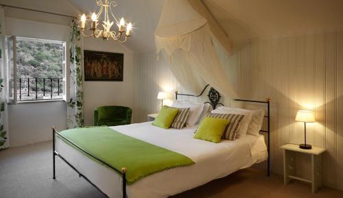 Traditional Suite