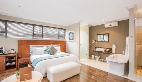 Superior King Room