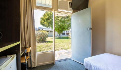Compact Single Room