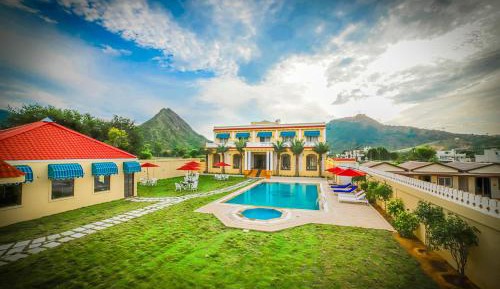 Superior Double Room with Balcony