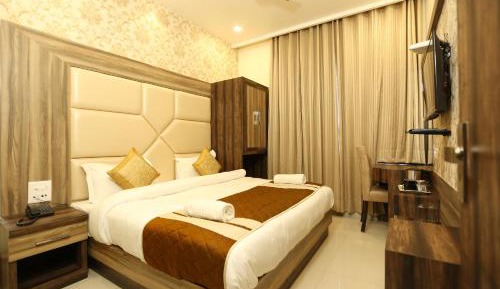 Standard King Room