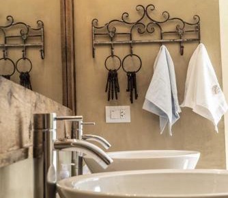 King Room with Spa Bath