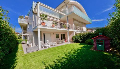 Two-Bedroom Apartment with Garden