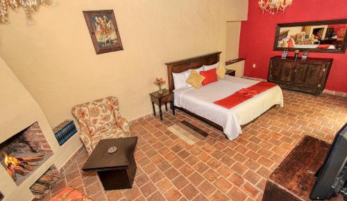 Deluxe Suite