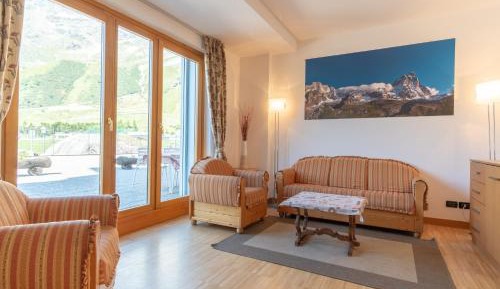 Apartment with Terrace