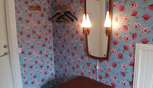 Twin Room with Private Bathroom